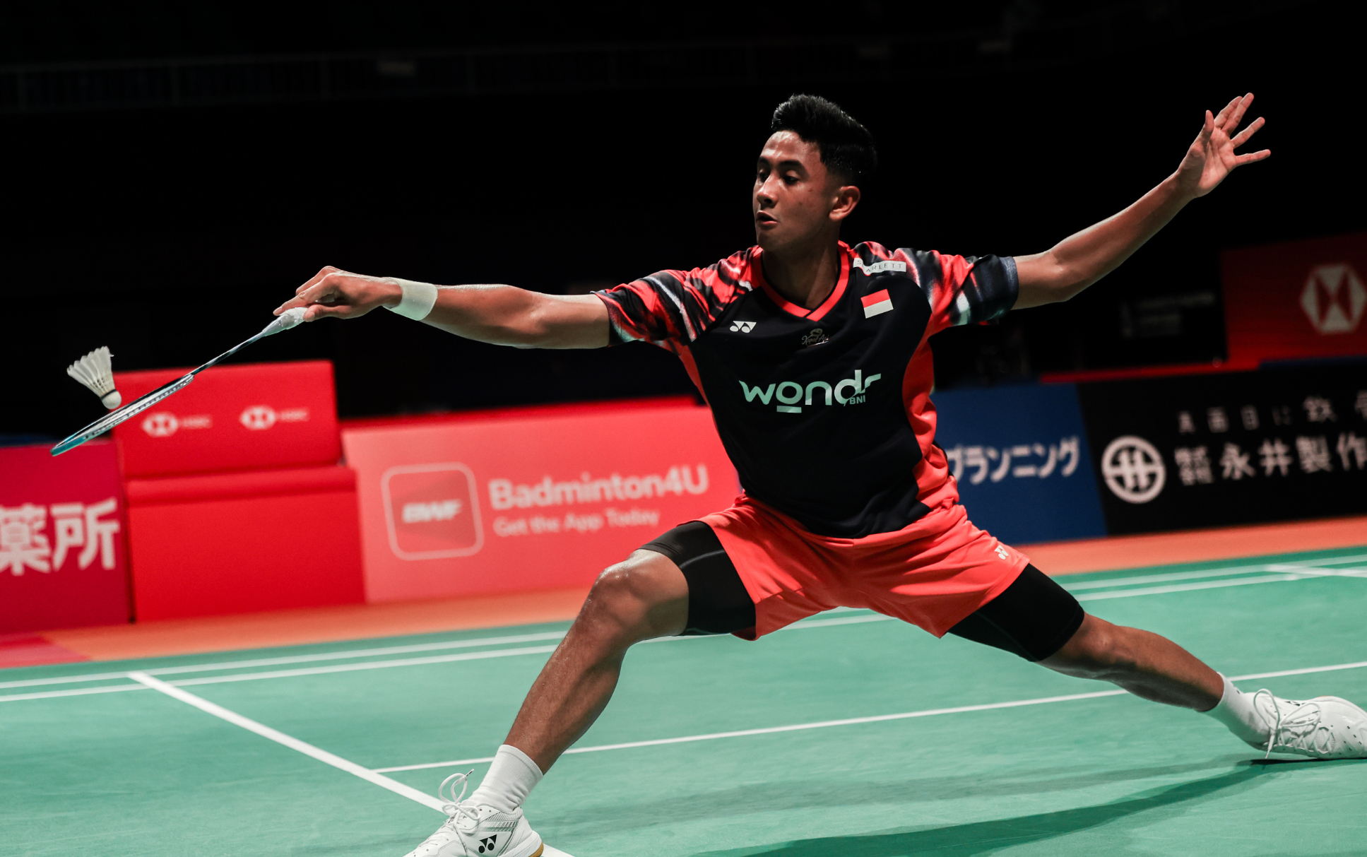 关于丹麦羽毛球队爆冷印度羽毛球队，陶菲克统治全场的信息