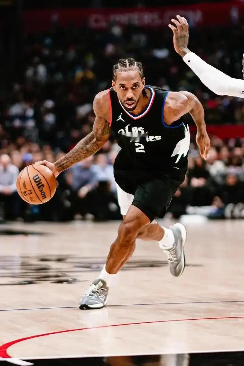 关于火箭绝地反击爵士，布克高光表现的信息