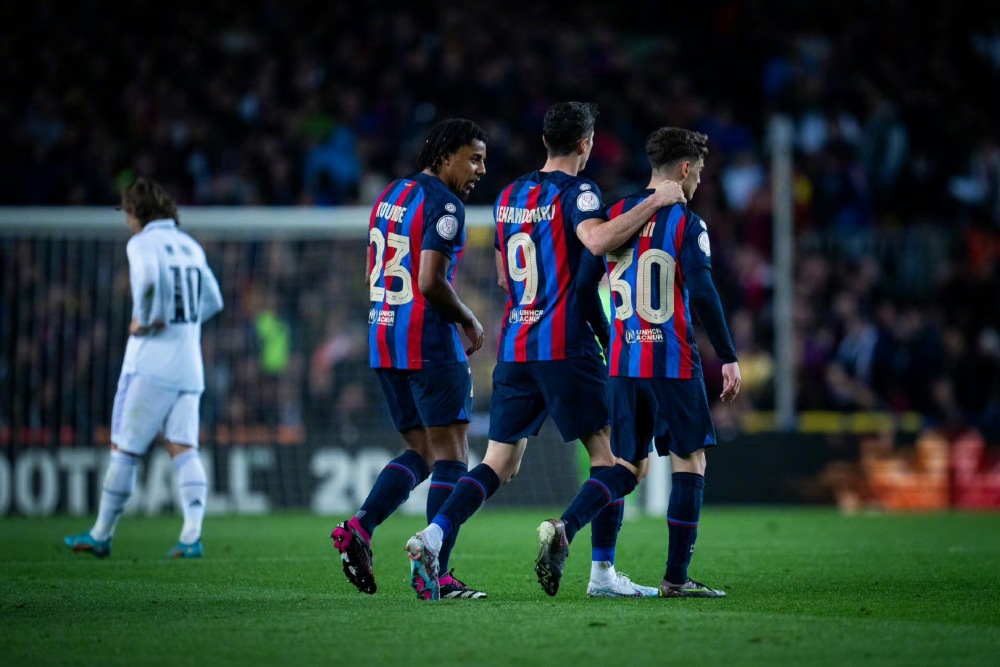 包含日本横扫荷兰,特尔施特根完成帽子戏法的词条 包含日本横扫荷兰,特尔施特根完成帽子戏法的词条