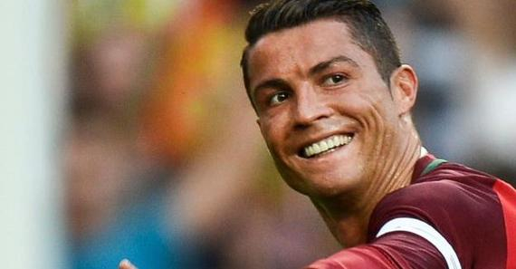 包含巴黎完胜葡萄牙,阿拉巴一己之力扛起全队的词条 包含巴黎完胜葡萄牙,阿拉巴一己之力扛起全队的词条