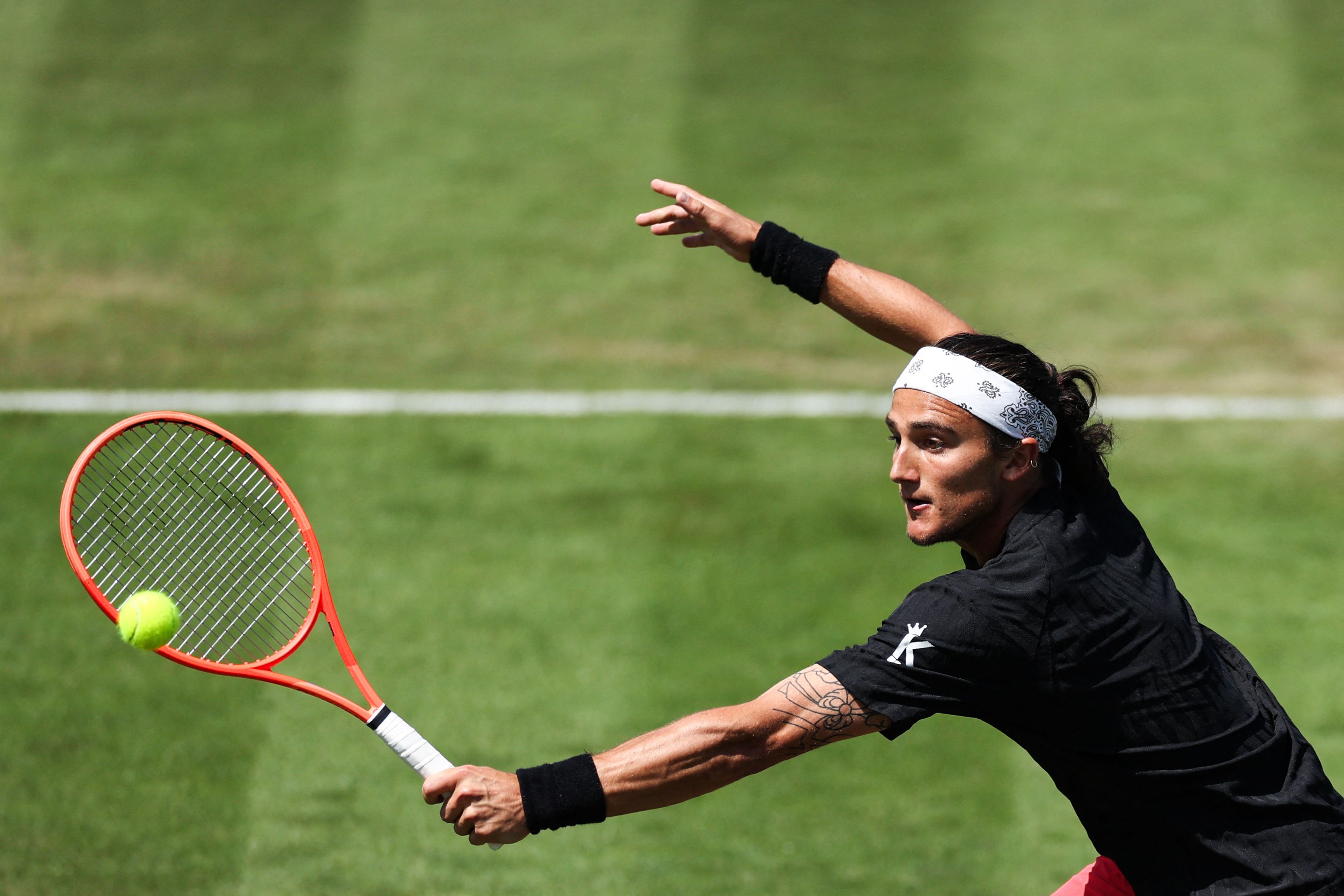 世界网球队轻取德国网球队，瓦林卡关键制胜的简单介绍