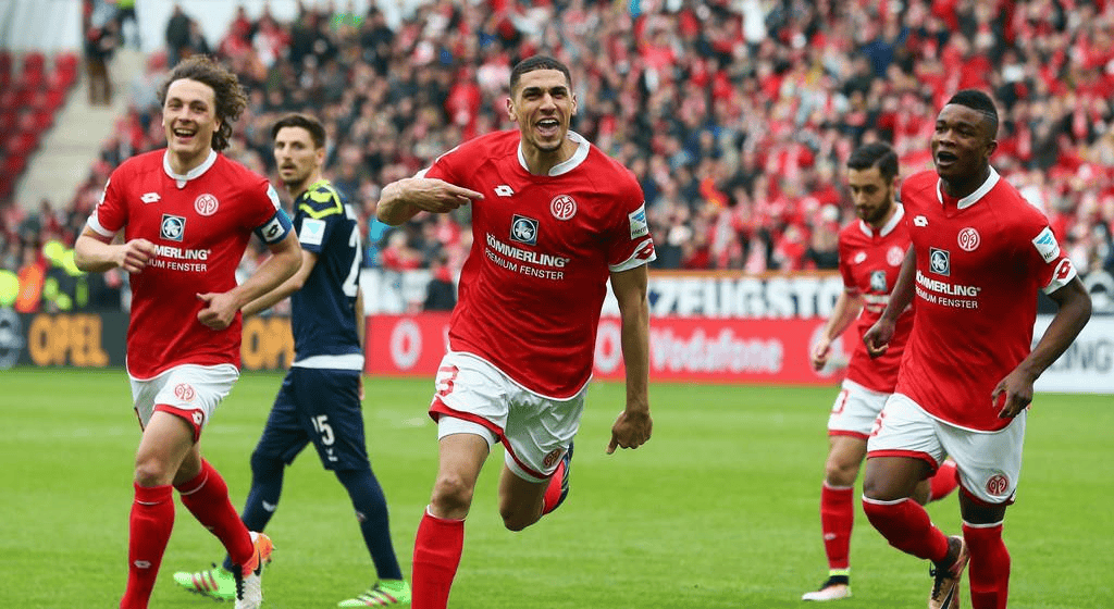 弗赖堡客场取胜,继续稳坐中游位置 弗赖堡客场取胜,继续稳坐中游位置