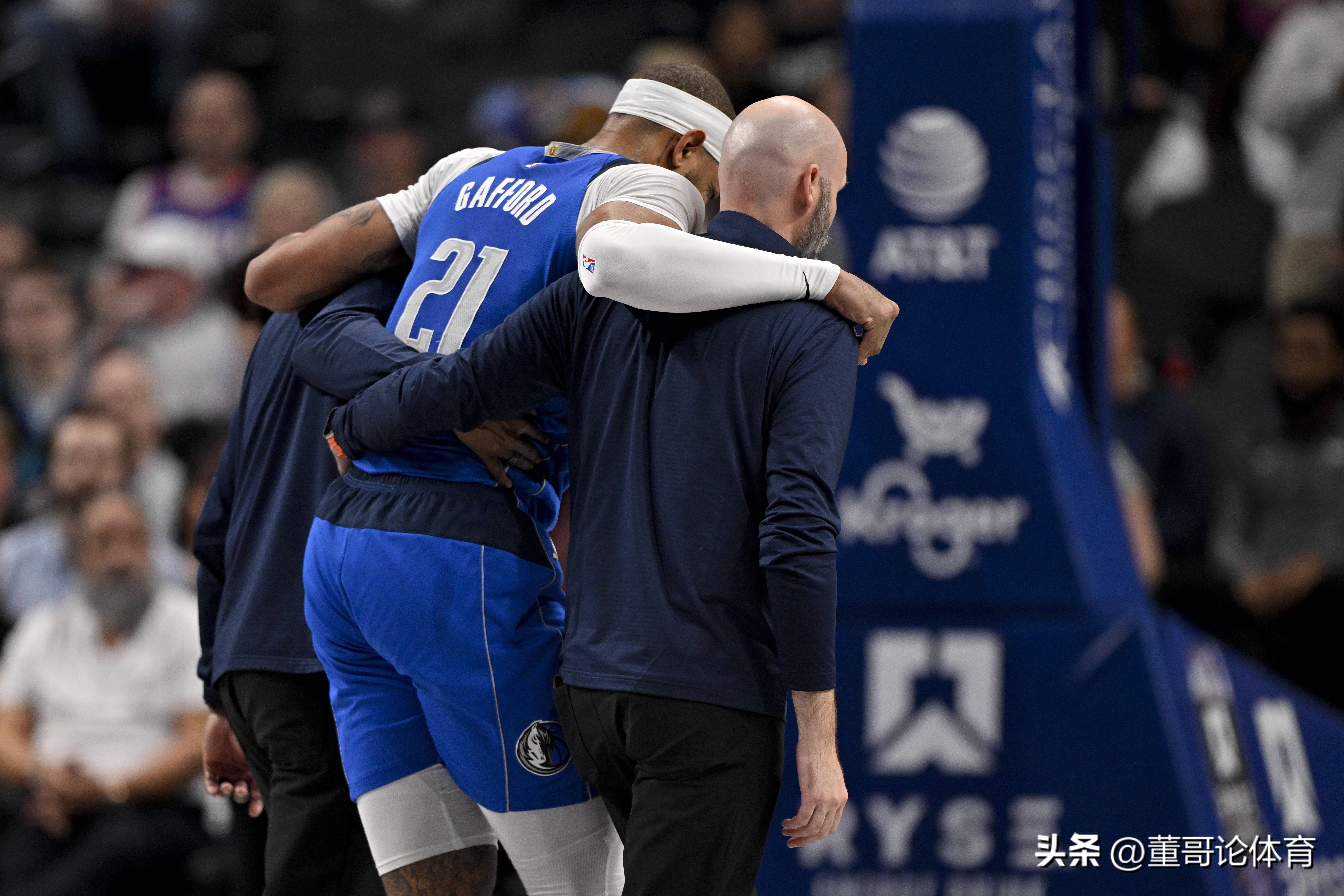 关于独行侠主场逆转击败强队，球迷欢呼不已的信息