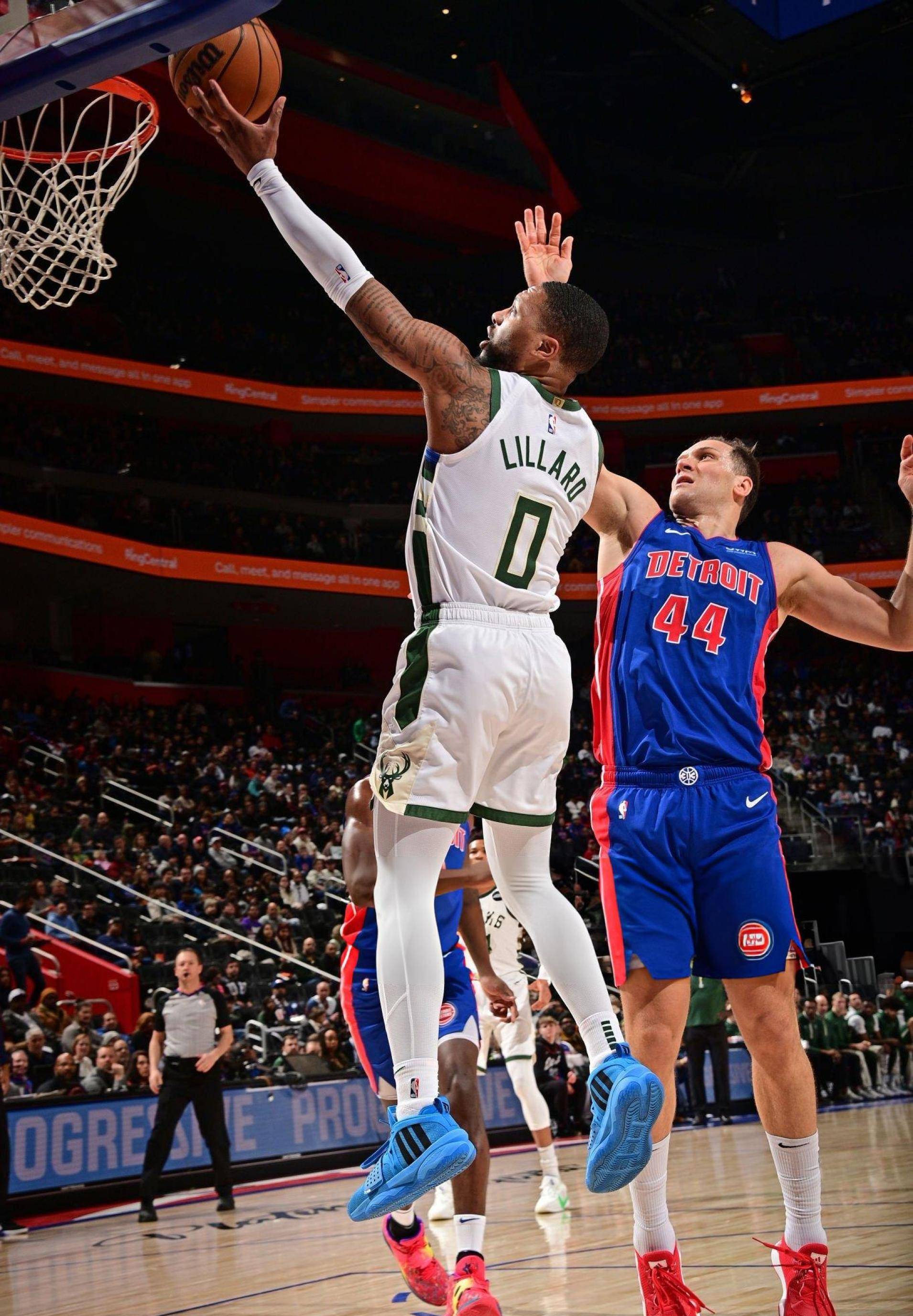 开云体育登录-雄鹿主场大胜热火，东部前两领先一步